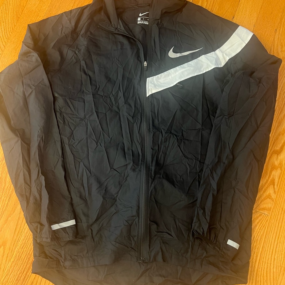 Nike Impossibly Light Hooded Running Jacket